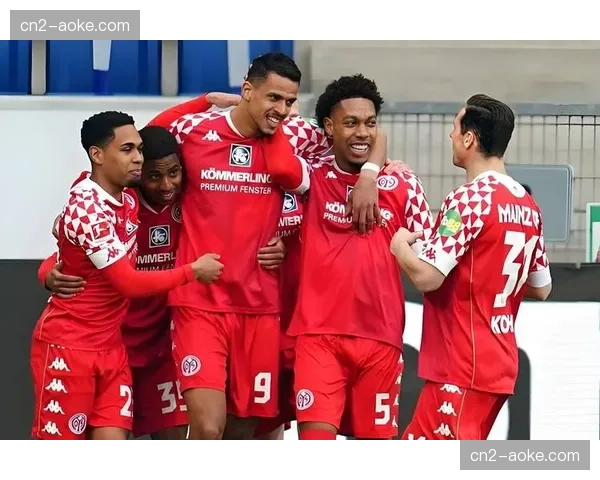 弗赖堡美因茨欧战表现出色 德甲欧战积分追赶西甲 弗赖堡美因茨欧战表现出色 德甲欧战积分追赶西甲